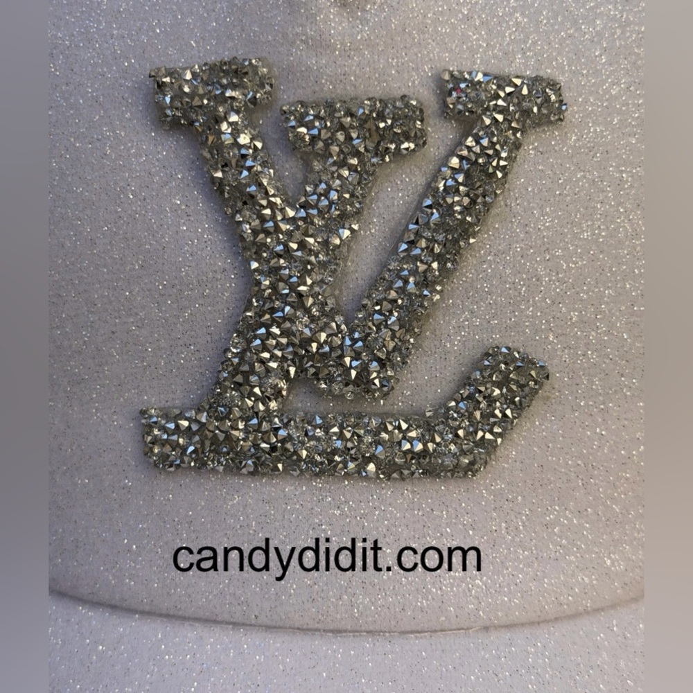 NWT Beautiful Handmade A Touch Of Sparkle Silver LV Logo White Ball Cap - Picture 3 of 10
